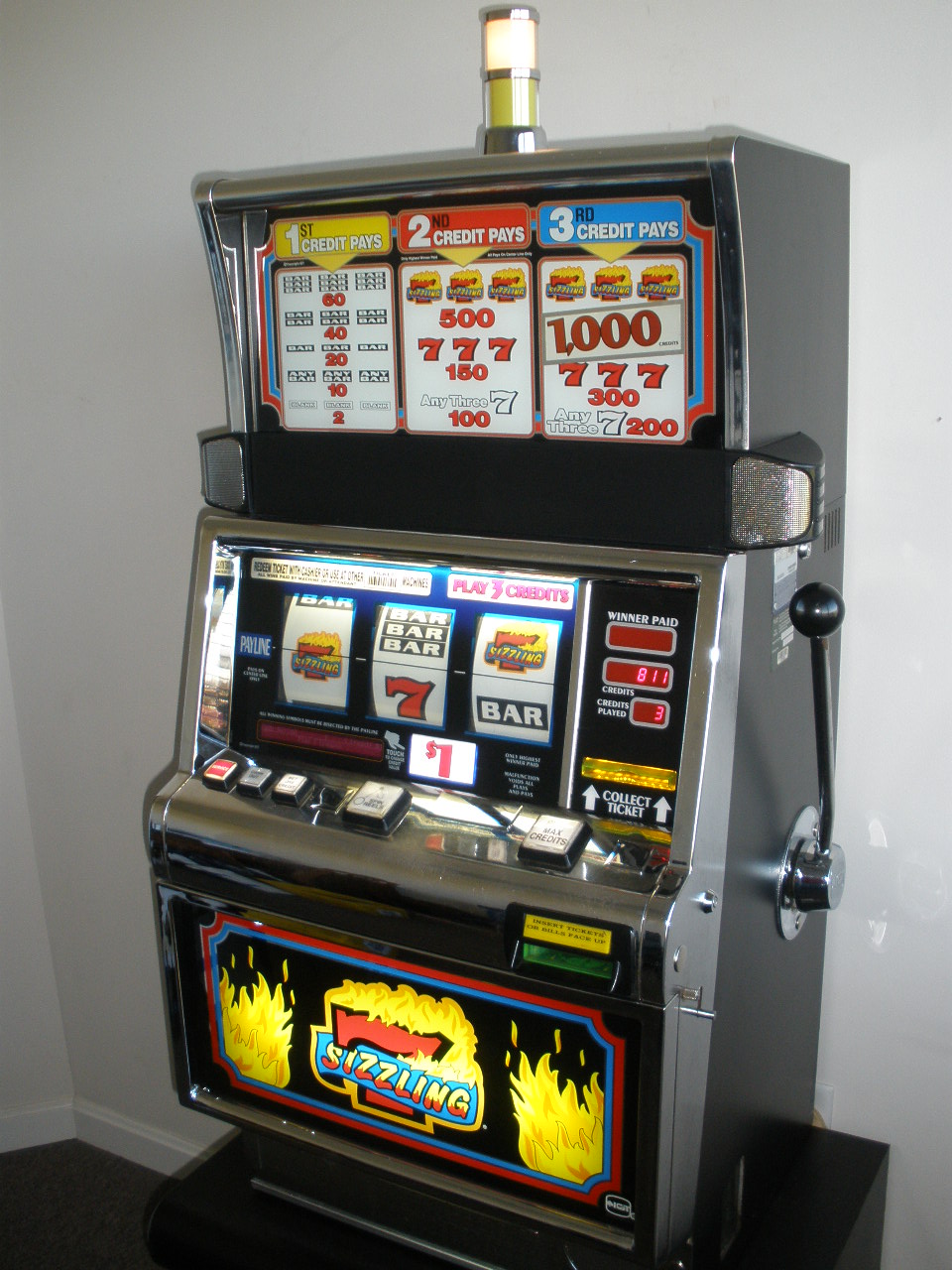 Igt sizzling 7 slot machine .25 cent 1996